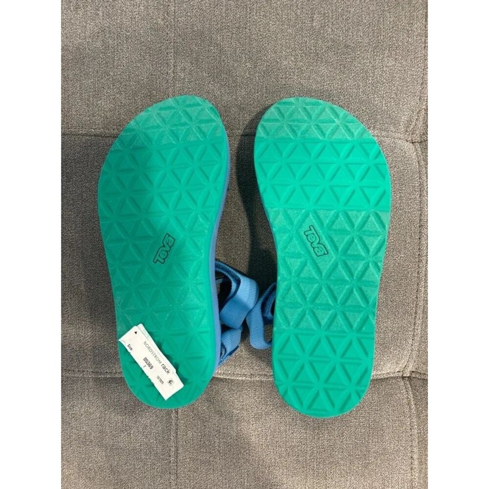 Teva Platform Sandals $80 - Picture 4 of 5